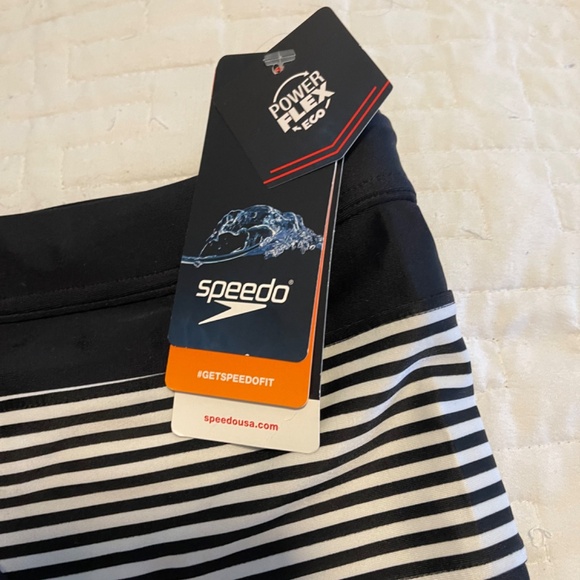 Speedo suit - Picture 3 of 3